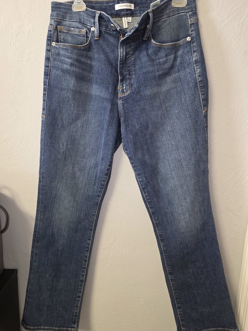 Good American Dark Blue Straight Leg Jeans - Picture 2 of 9